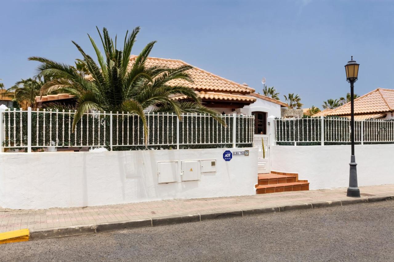Villa Relax Deluxe Private Pool Corralejo By Holidays Home Экстерьер фото